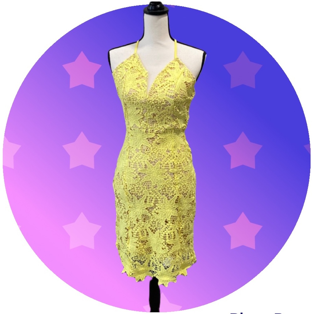 Gorgeous Yellow dress! Perfect for a night out!